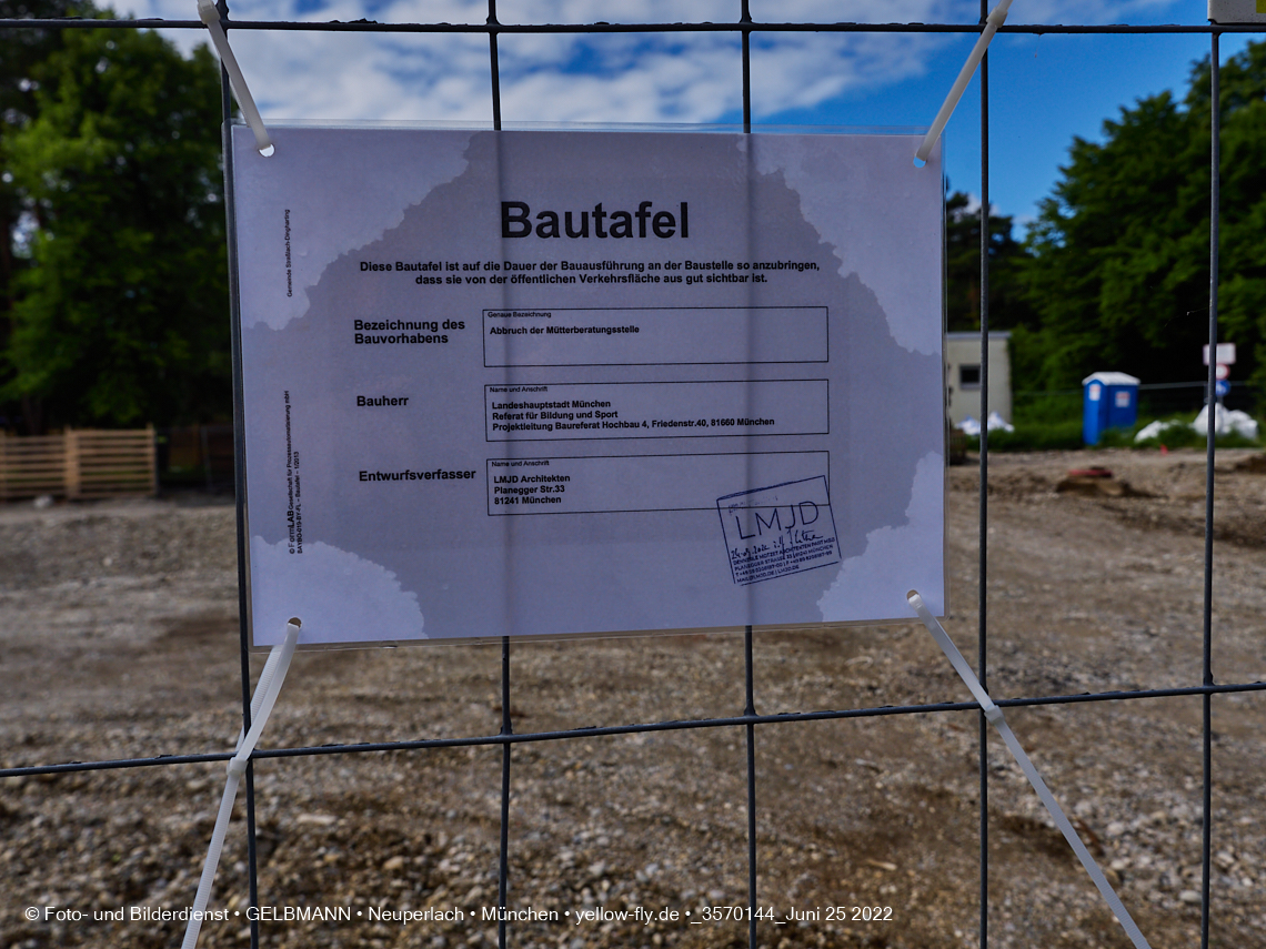 25.06.2022 - Baustelle zur Mütterberatung und Haus für Kinder